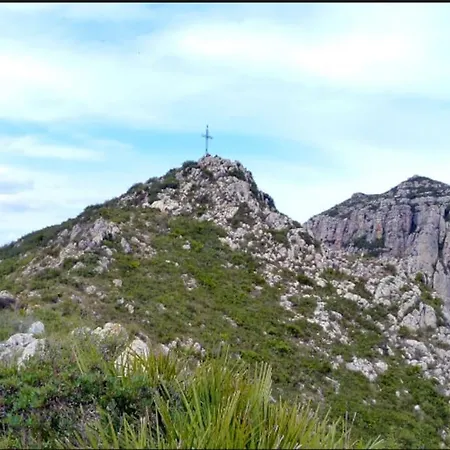 Encantadora Con Piscina En El Montgo-denia Дения
